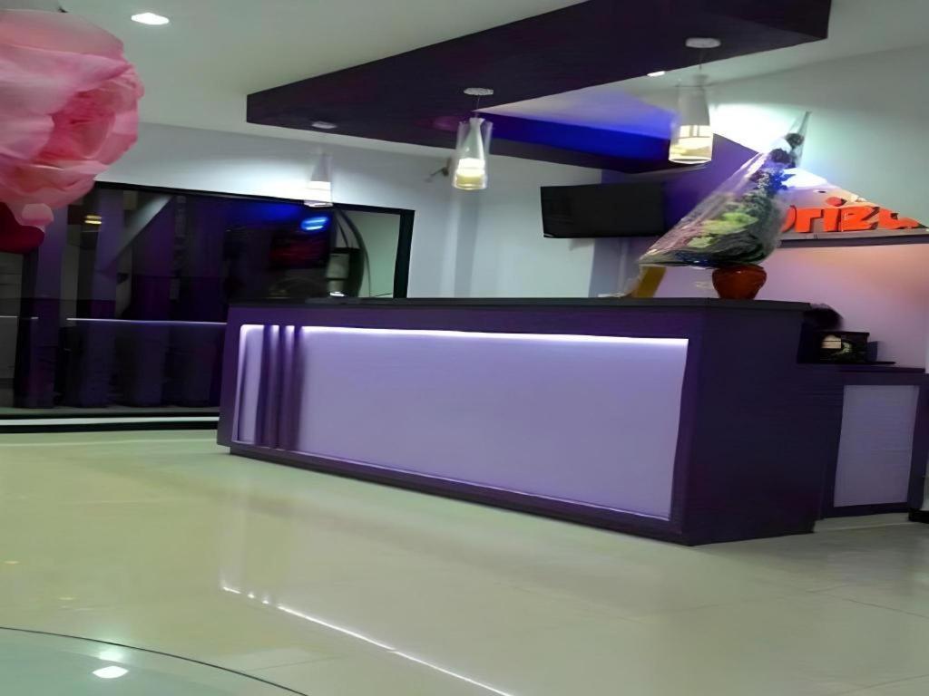 Oriza Hotel Surabaya Exteriör bild