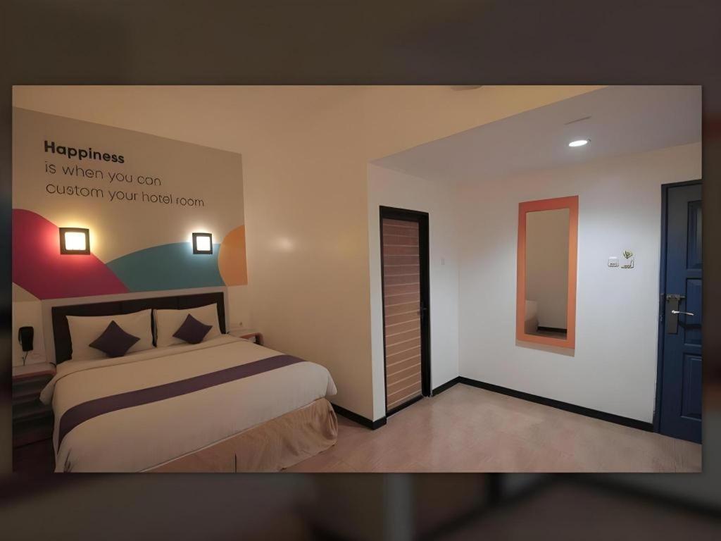 Oriza Hotel Surabaya Exteriör bild