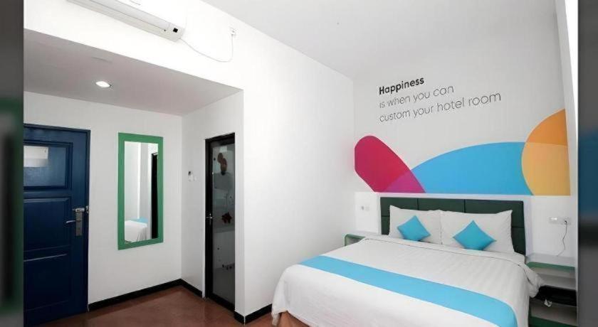 Oriza Hotel Surabaya Exteriör bild